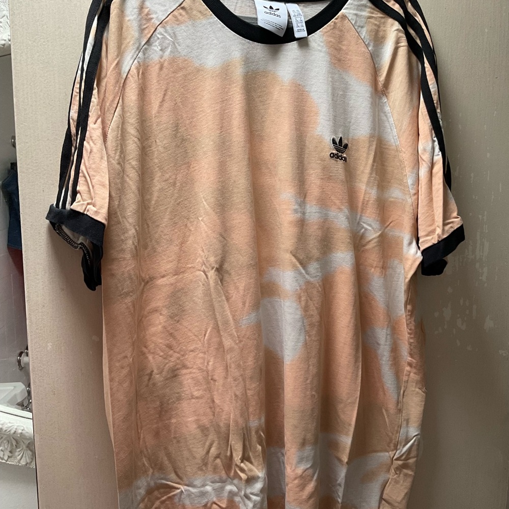 Adidas Men’s Peach Tie-Dye Tee with Black Trim 2X